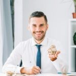Why Working with the Best Mortgage Broker in Surrey or Delta Can Save You Thousands